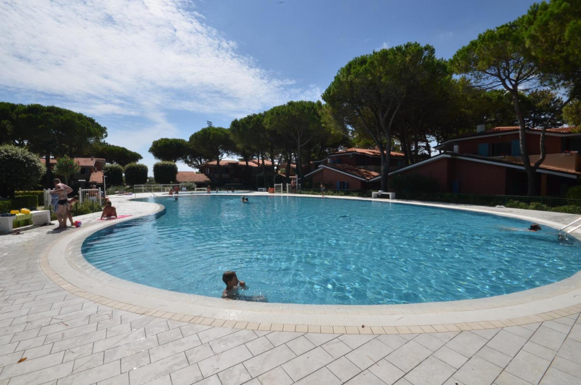 ביביונה Villaggio Euro Residence Club מראה חיצוני תמונה